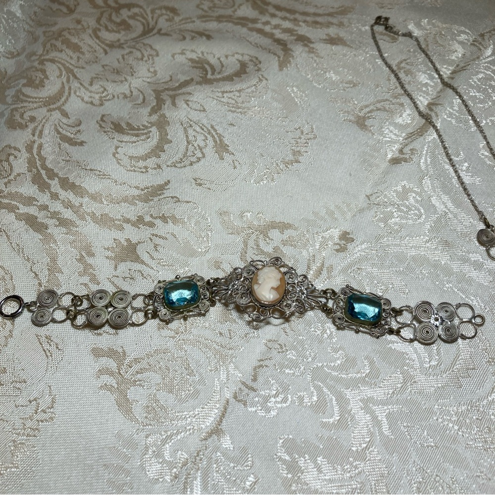 Vintage Silver and Blue Filigree Cameo Necklace & Bracelet set 1930’s - Picture 12 of 13